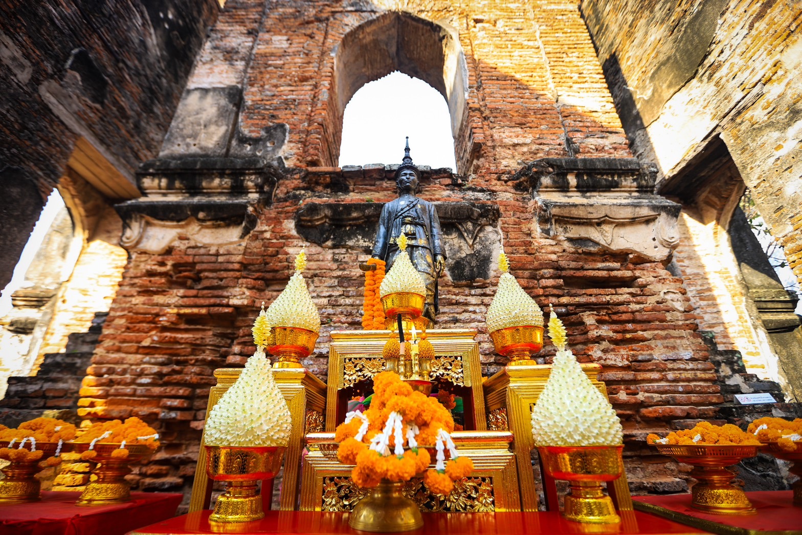 ผู้ว่าฯลพบุรี นำส่วนราชการ องค์กรทุกภาคส่วนของจังหวัดลพบุรี ทำพิธีขอพระบรมราชานุญาต จัดงานแผ่นดินสมเด็จพระนารายณ์มหาราช ครั้งที่ 36 ประจำปี 2567