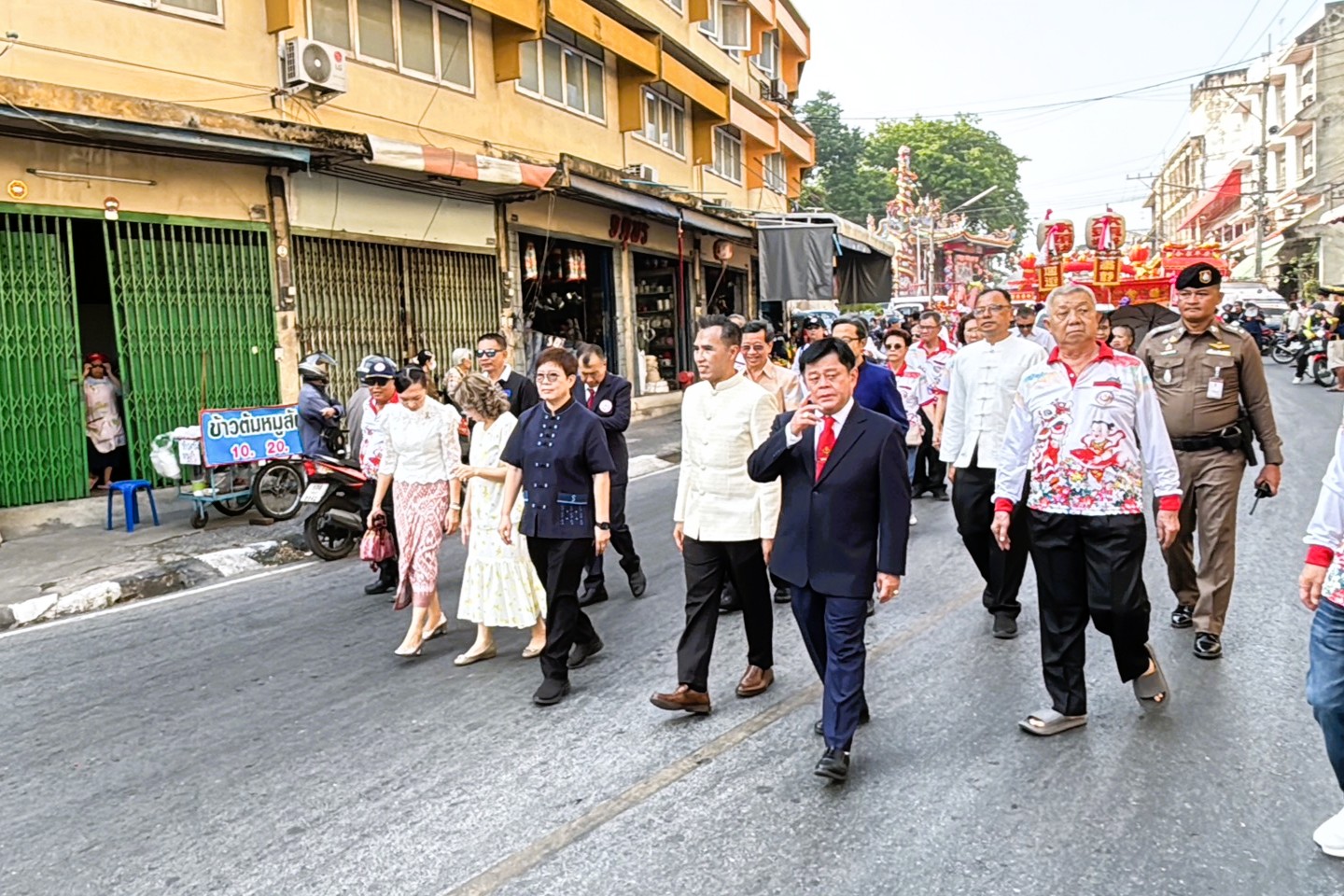 จังหวัดลพบุรีจัดงานประเพณีแห่เจ้าพ่อ-เจ้าแม่ศาลลูกศร ประจำปี 2569 เพื่อความเป็นสิริมงคลและสืบสานวัฒนธรรมประเพณีอันดีงามของชาวไทยเชื้อสายจีน&nbsp;