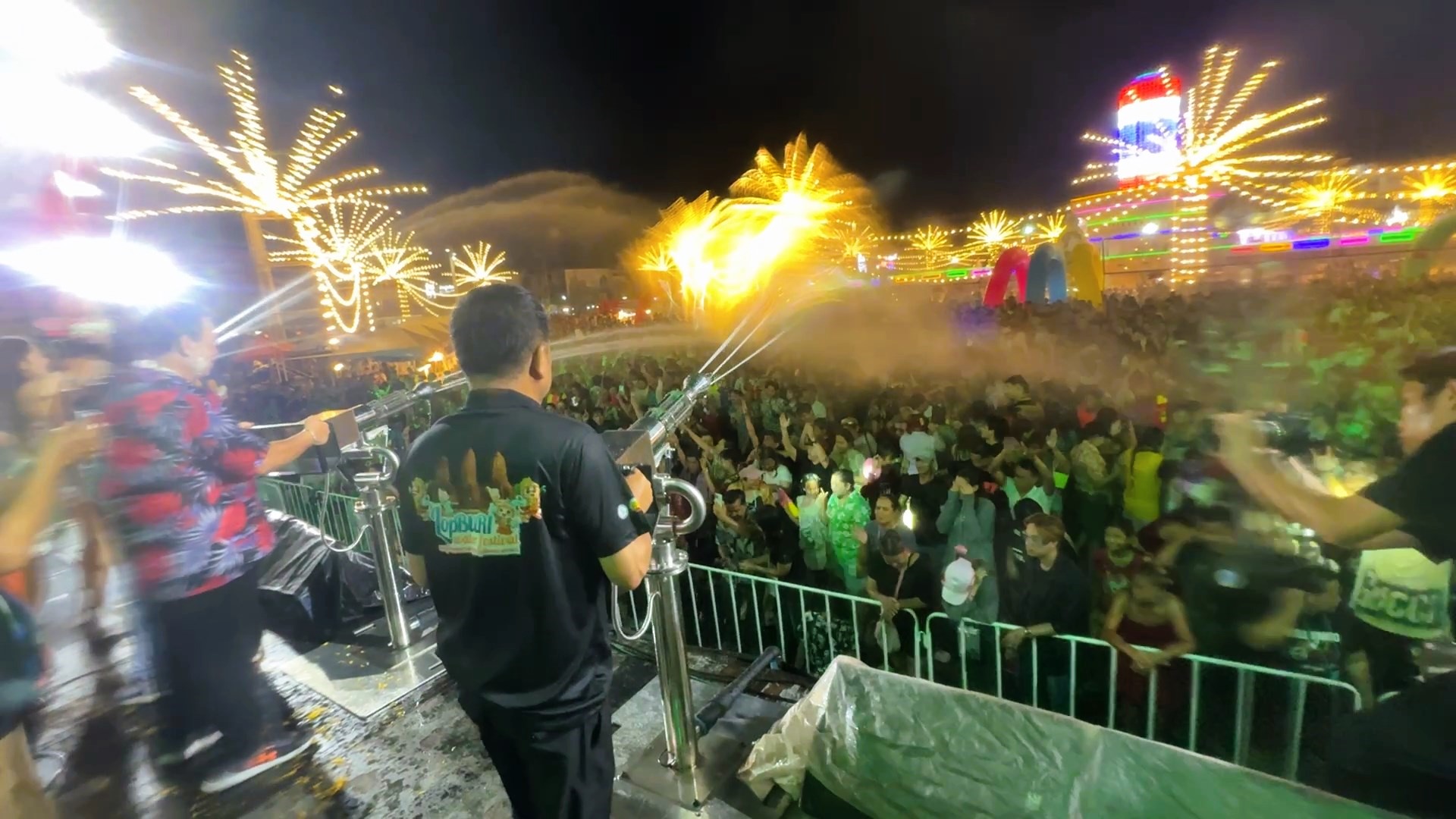 สุดยิ่งใหญ่ !!! จังหวัดลพบุรีจัดงานลพบุรีมหาสงกรานต์ สุขสราญเมืองนารายณ์ Lopburi Water festival เพื่อส่งเสริมการท่องเที่ยวเชิงวัฒนธรรม อนุรักษ์ขนบธรรมเนียมประเพณีและกระตุ้นเศรษฐกิจในระดับพื้นที่&nbsp;