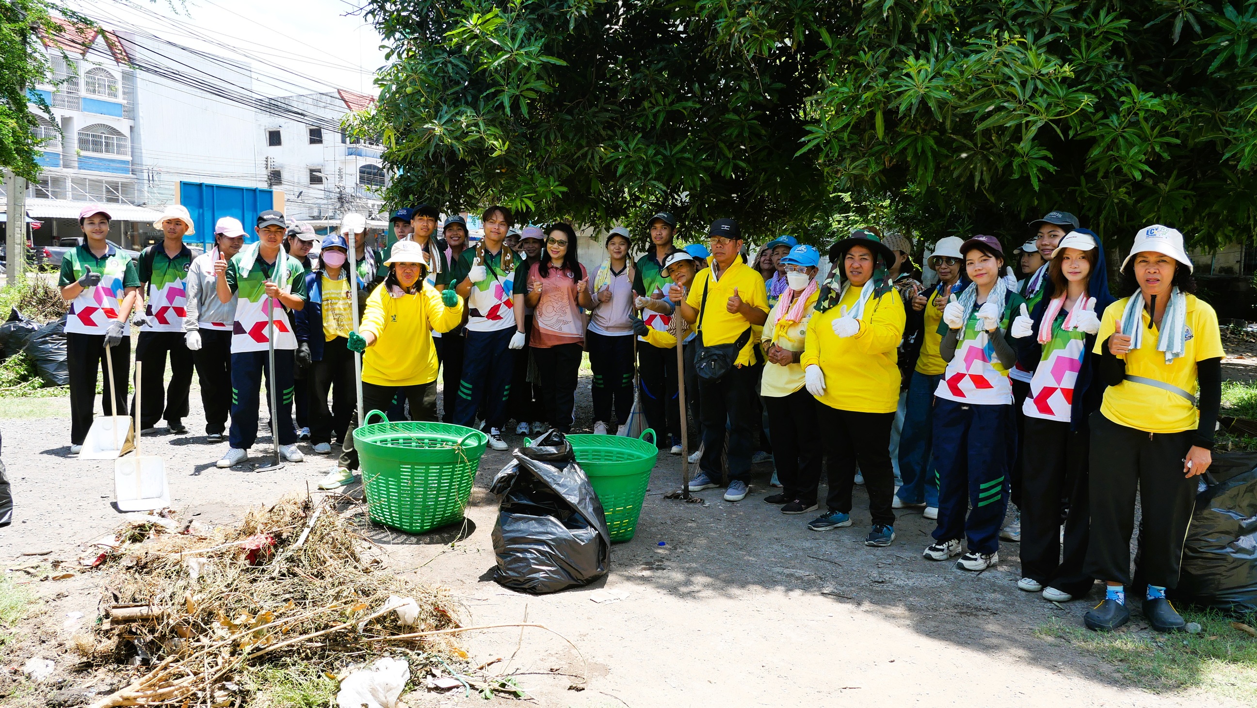 ชมรมอนุรักษ์โบราณวัตถุสถานและสิ่งแวดล้อมจังหวัดลพบุรี ร่วมกับคณะจิตอาสาภาคีเครือข่าย จัดกิจกรรมทำความดีพัฒนาพื้นที่สวนสมเด็จพระนารายณ์มหาราช เพื่อเทิดพระเกียรติสมเด็จพระนารายณ์มหาราชที่จะครบ 338 ปี วันสวรรคตในวันที่ 11 กรกฎาคมนี้