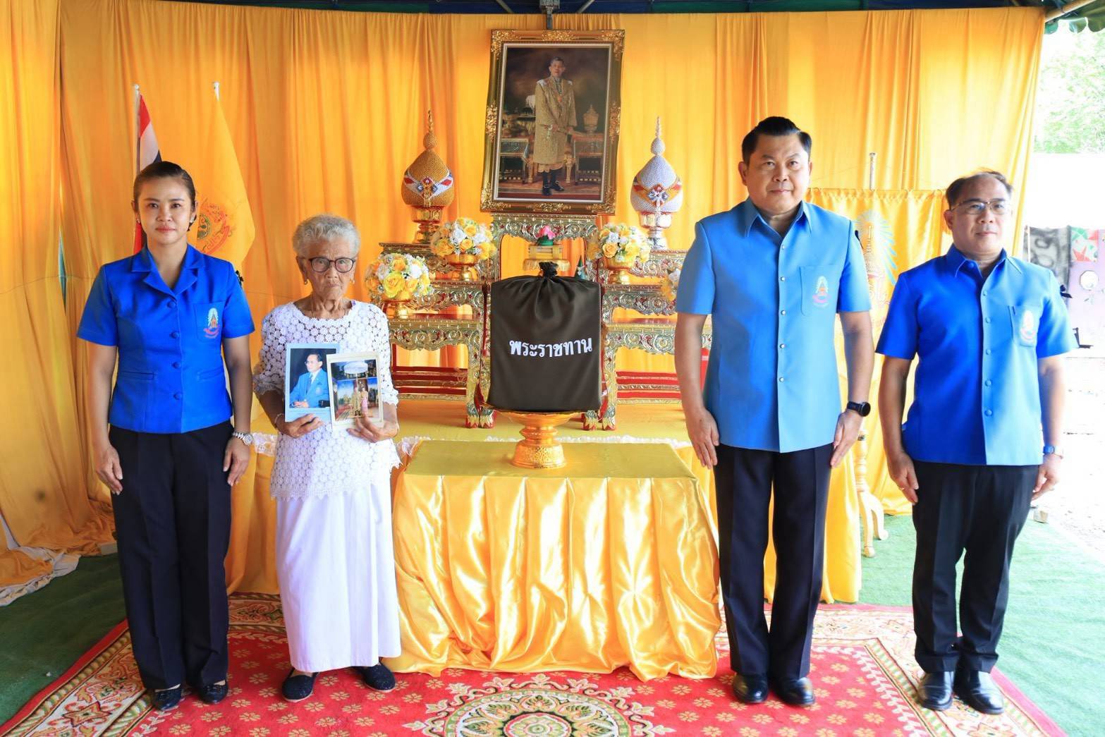มูลนิธิราชประชานุเคราะห์ ในพระบรมราชูปถัมภ์ จังหวัดลพบุรี เชิญสิ่งของพระราชทานและเงินสงเคราะห์ช่วยเหลือครอบครัวมอบให้ผู้ประสบอัคคีภัย ในพื้นที่ อำเภอโคกสำโรง&nbsp;