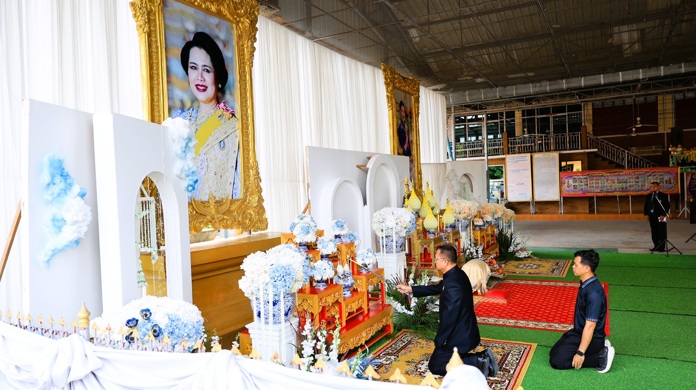 จังหวัดลพบุรีจัดพิธีสวดพระพุทธมนต์และเจริญจิตตภาวนา อุทิศถวายพระราชกุศลแด่ สมเด็จพระนางเจ้าสิริกิติ์ พระบรมราชินีนาถ พระบรมราชชนนีพันปีหลวง และอุทิศถวายพระกุศลแด่ สมเด็จพระเจ้าลูกเธอ เจ้าฟ้าพัชรกิติยาภา นเรนทิราเทพยวดี กรมหลวงราชสาริณีสิริพัชร มหาวัชรราชธิดา ณ วัดสำราญ ตำบลโพธ์เก้าต้น อำเภอเมืองลพบุรี