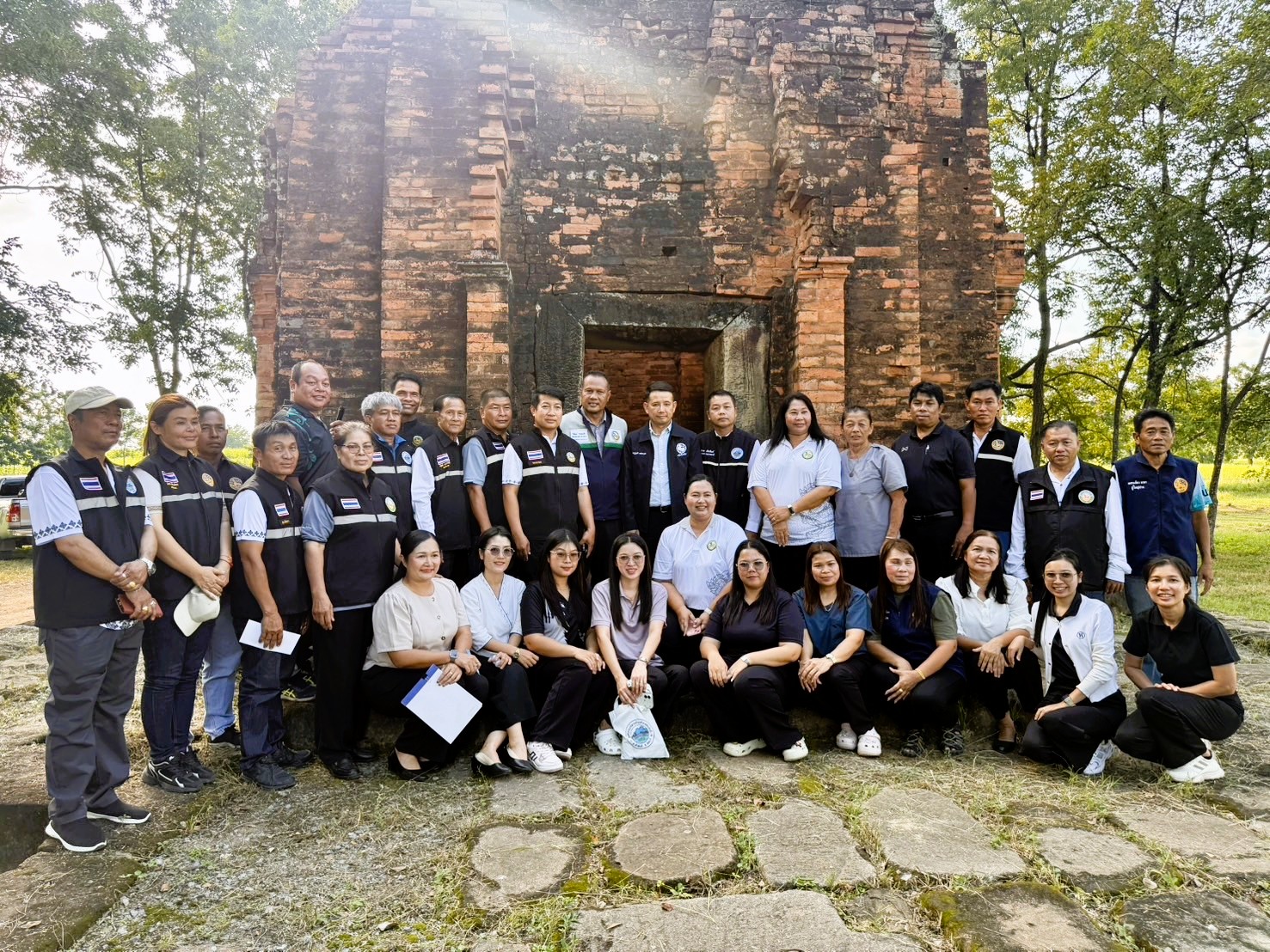 อำเภอลำสนธิ จังหวัดลพบุรี เดินหน้าปลุกพลังการท่องเที่ยว! ชู &ldquo;ปรางค์นางผมหอม&rdquo; มรดกประวัติศาสตร์ สร้างเสน่ห์เมืองเก่า ดึงนักท่องเที่ยว สร้างรายได้สู่ชุมชน